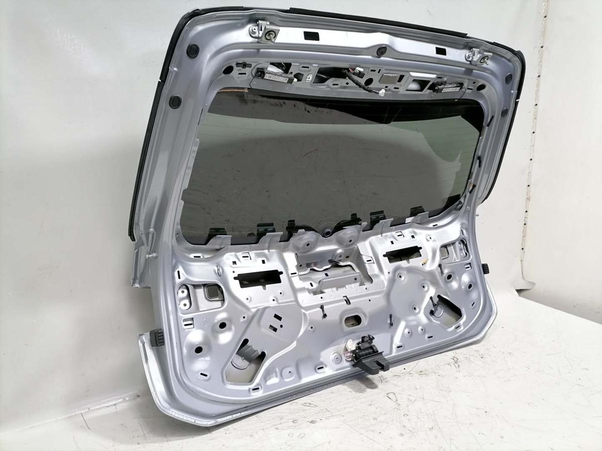 VW Passat B9 original Heckklappe mit Heckscheibe Kombi Variant LM7P Oyster Silver Bj.2024